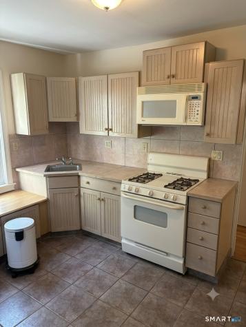 22 Grove Street Norwich CT 06360