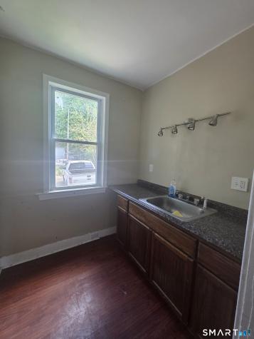 242 Enfield Street Hartford CT 06112