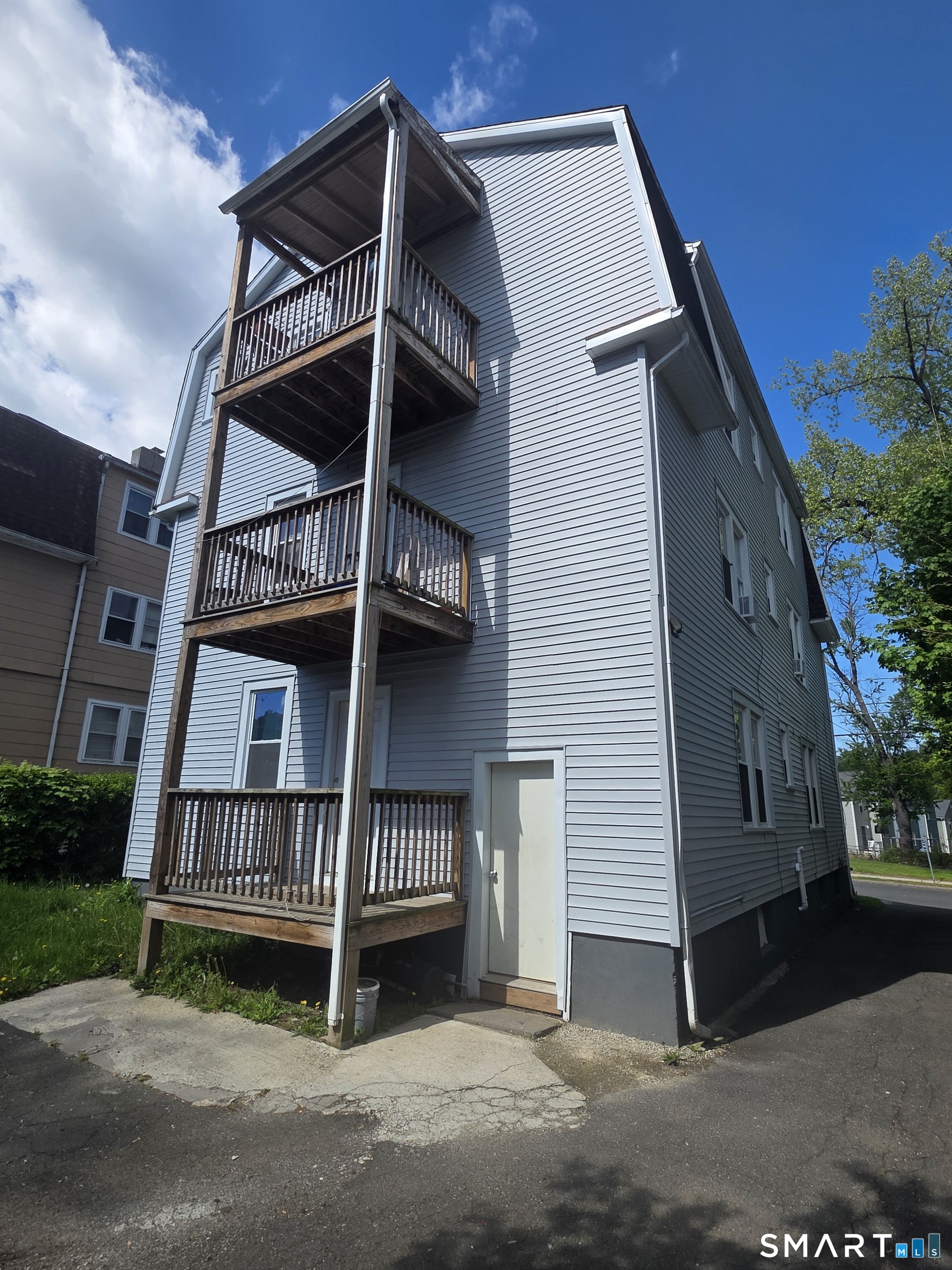 242 Enfield Street Hartford CT 06112