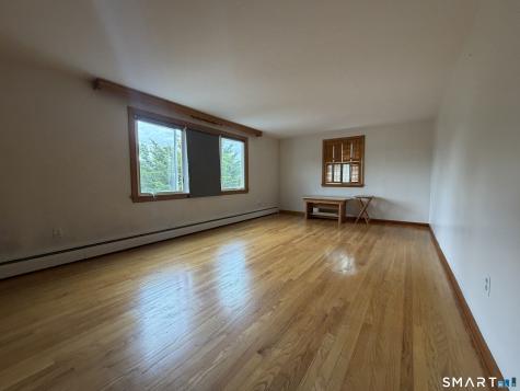 133 Pinehurst Avenue New Britain CT 06053