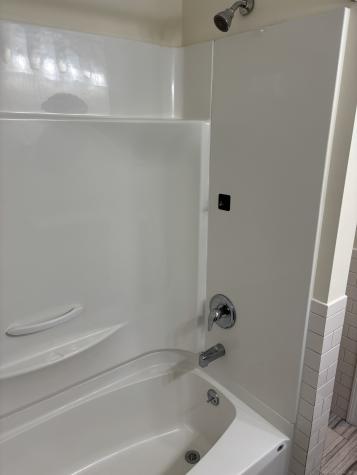 14 Elmview Circle Waterbury CT 06708