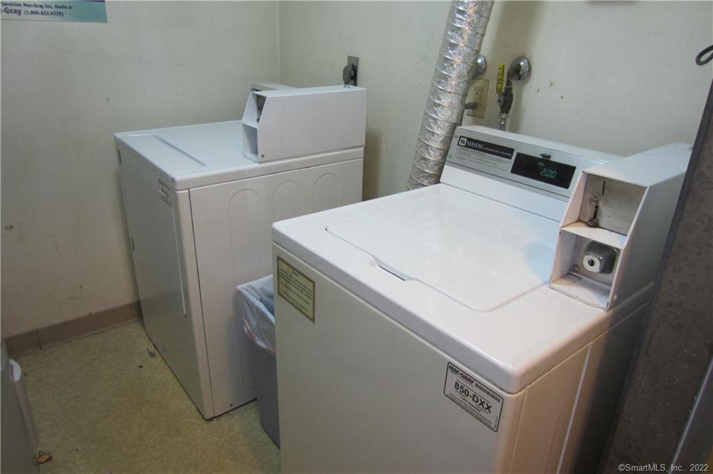 14 Elmview Circle Waterbury CT 06708