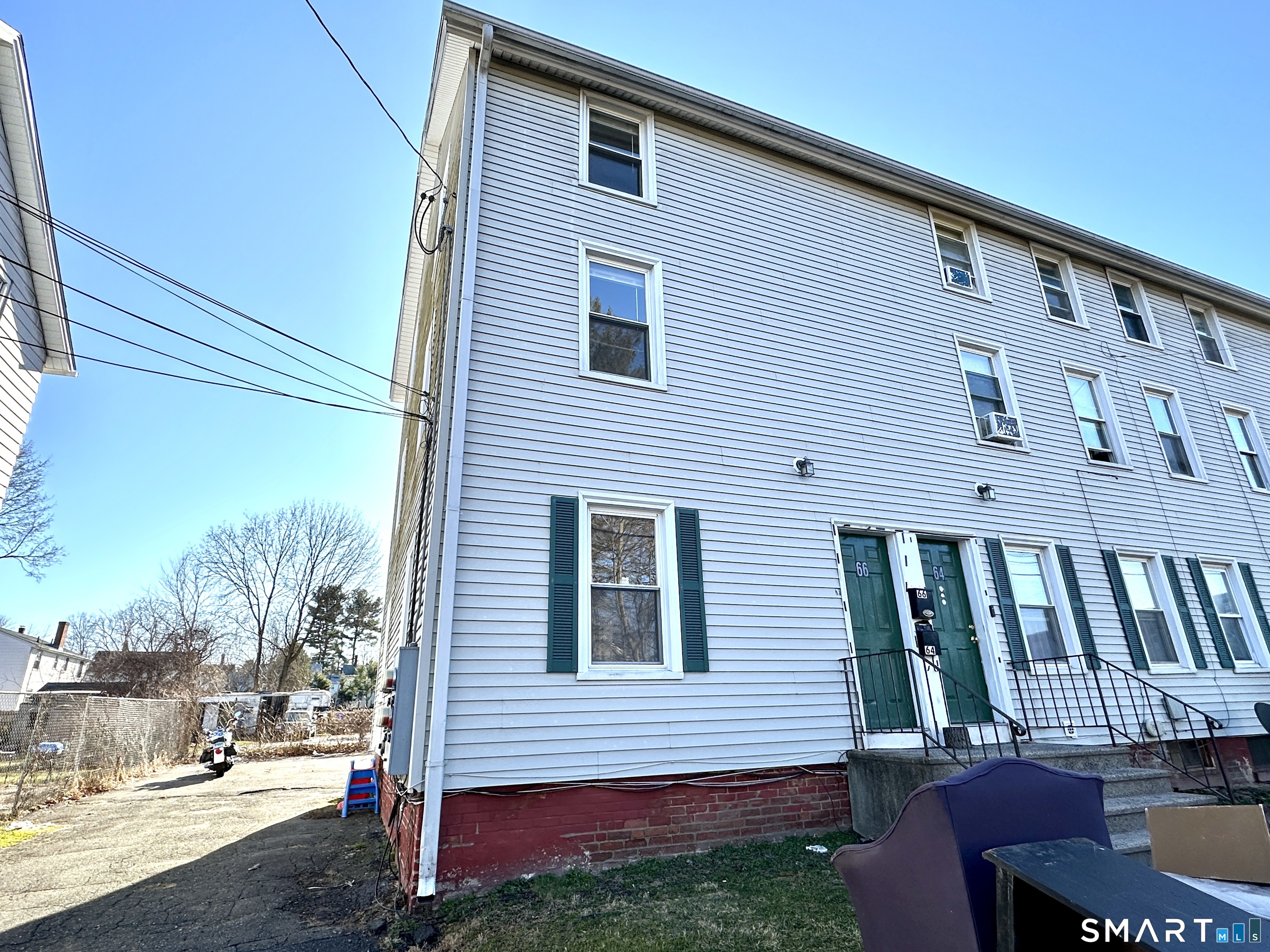 60 Tariff Street Enfield CT 06082