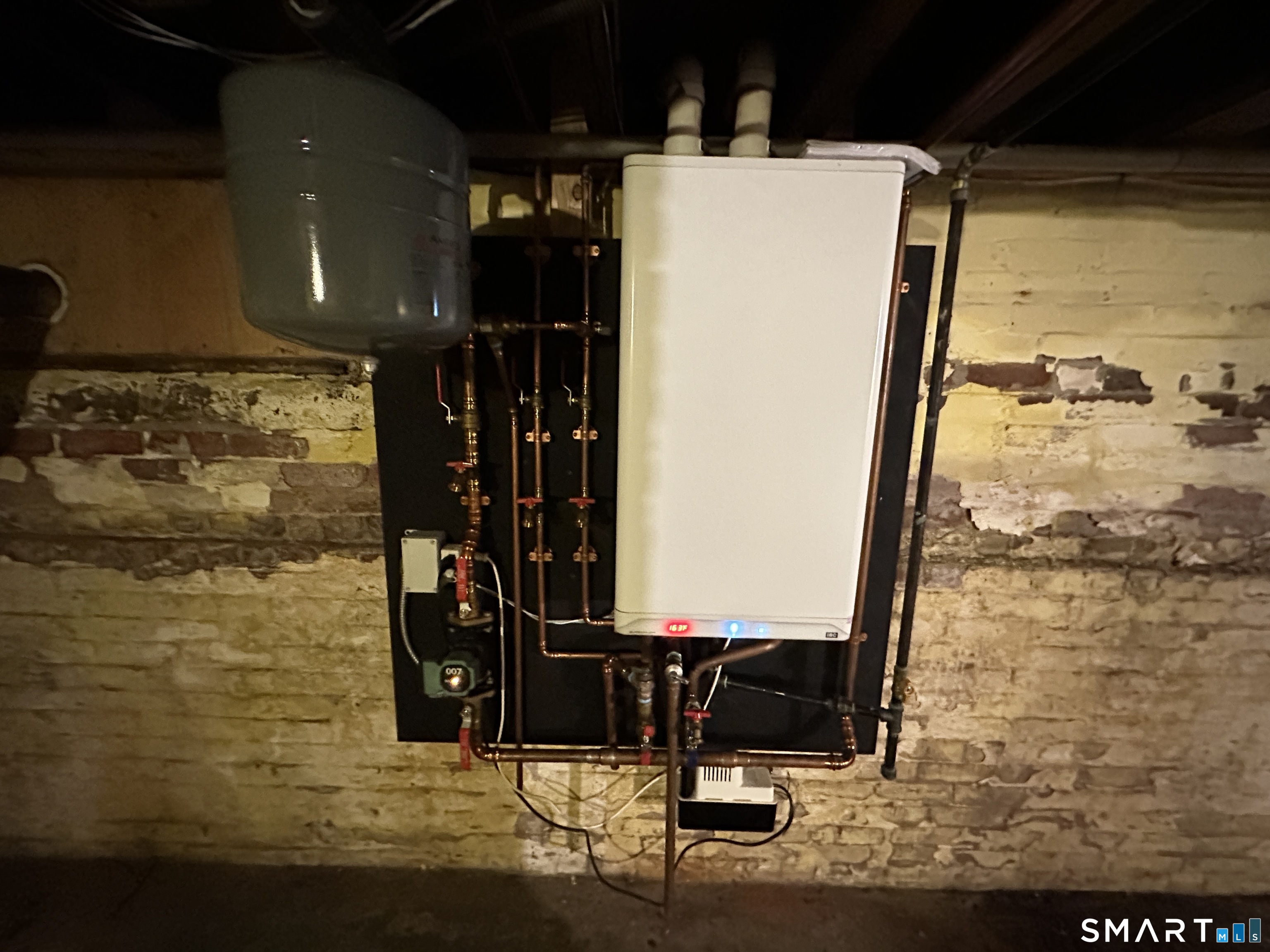 60 Tariff Street Enfield CT 06082