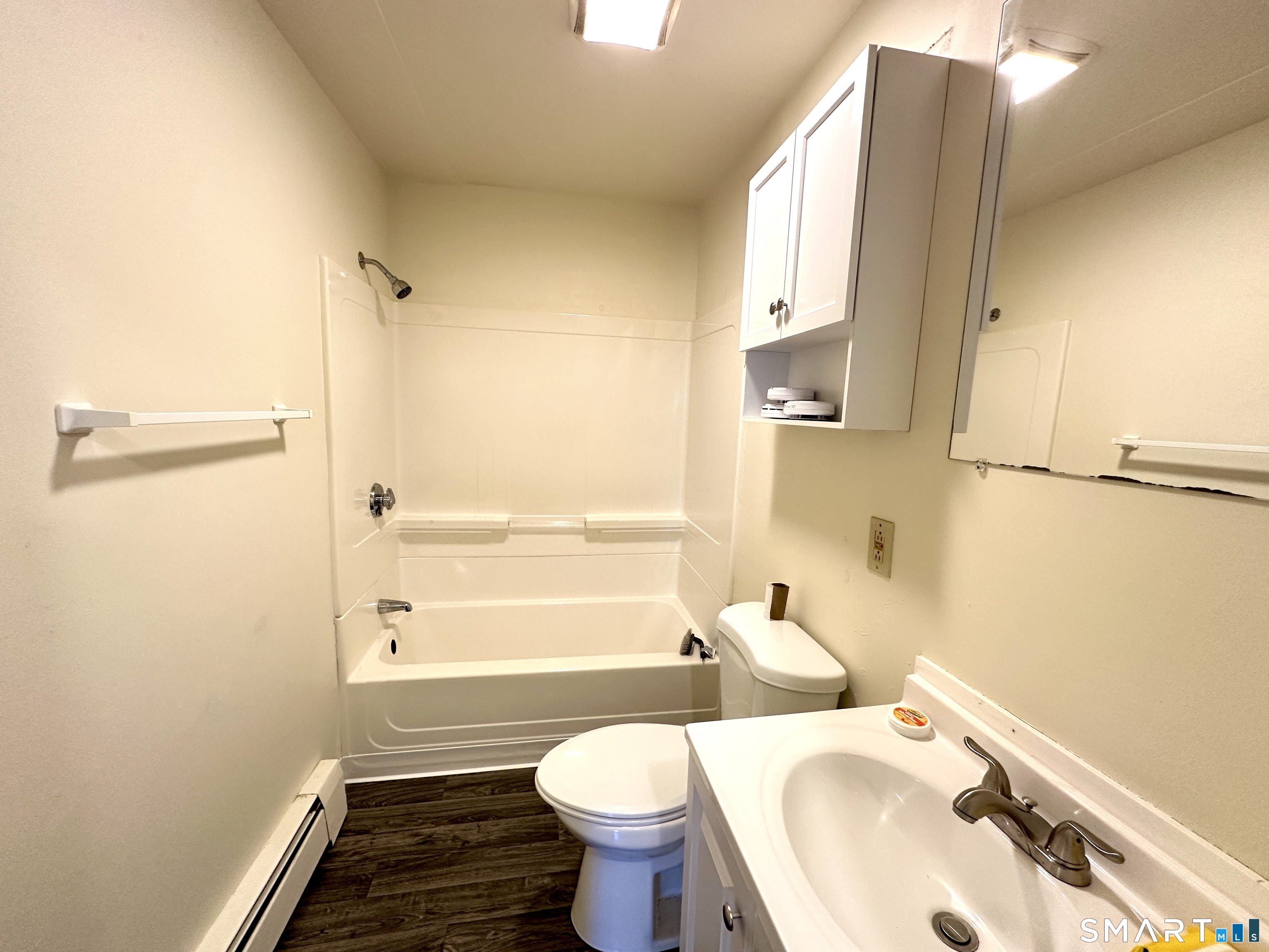 60 Tariff Street Enfield CT 06082