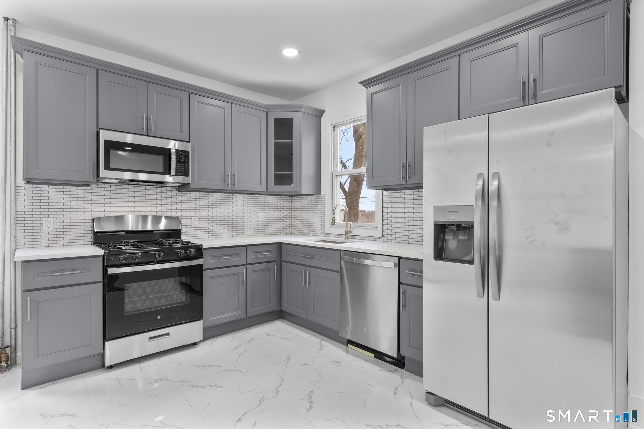 37 Johnson Street Waterbury CT 06710