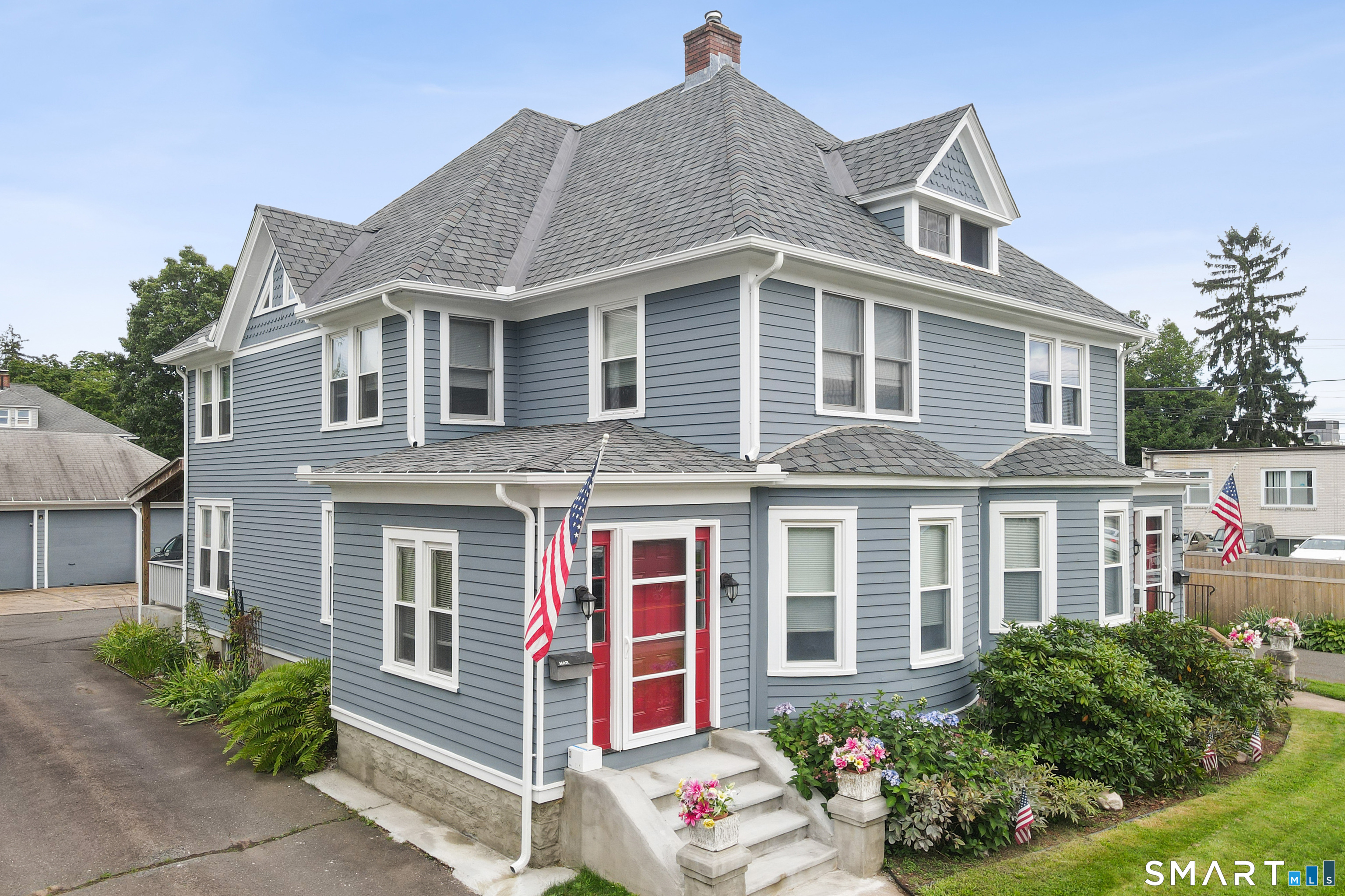 15 Summit Street Manchester CT 06040