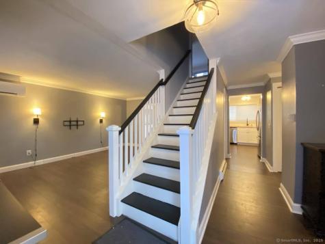 10 Fleetwood Drive Danbury CT 06810