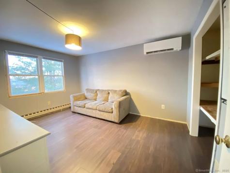 10 Fleetwood Drive Danbury CT 06810