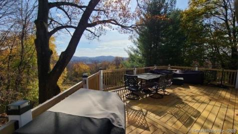 10 Fleetwood Drive Danbury CT 06810