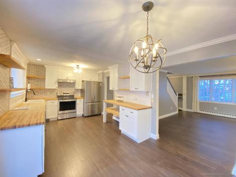 10 Fleetwood Drive Danbury CT 06810