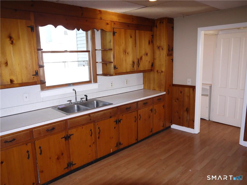 32 West Street New Milford CT 06776