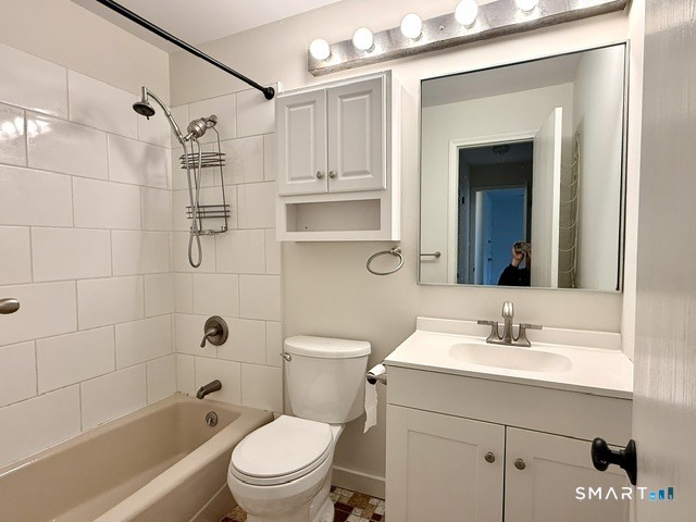 9 Tara Drive Brookfield CT 06804