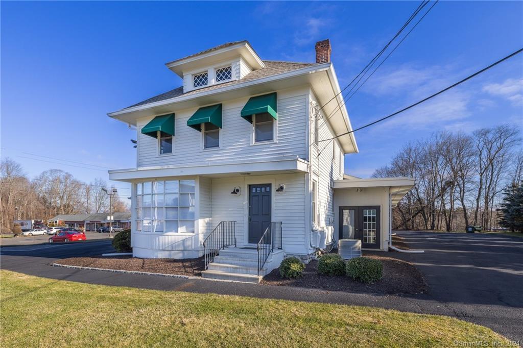 45 South Main Street Newtown CT 06470
