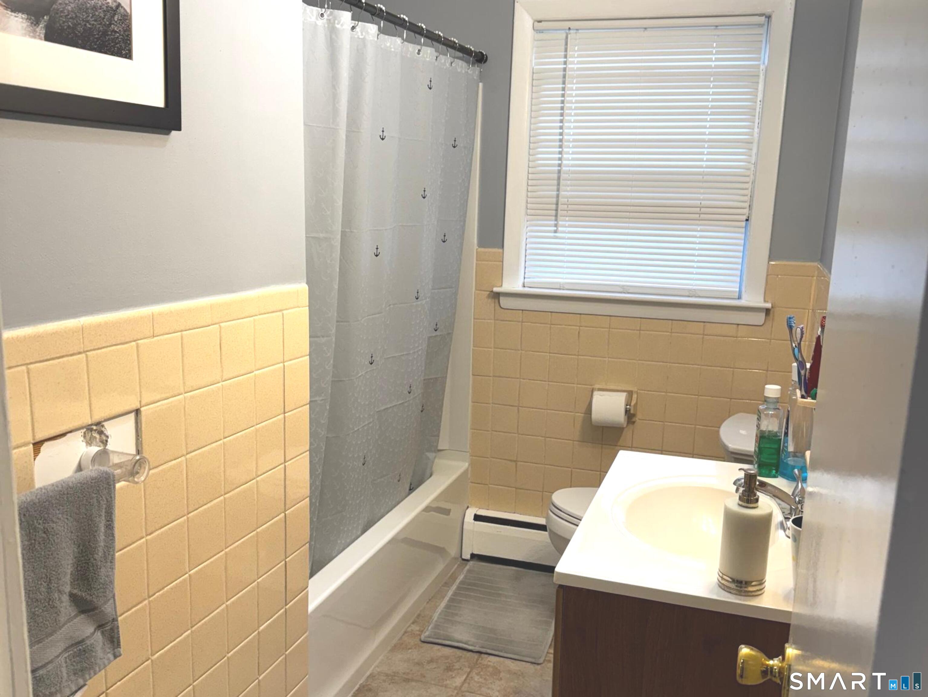 48 Arnold Street Waterbury CT 06708