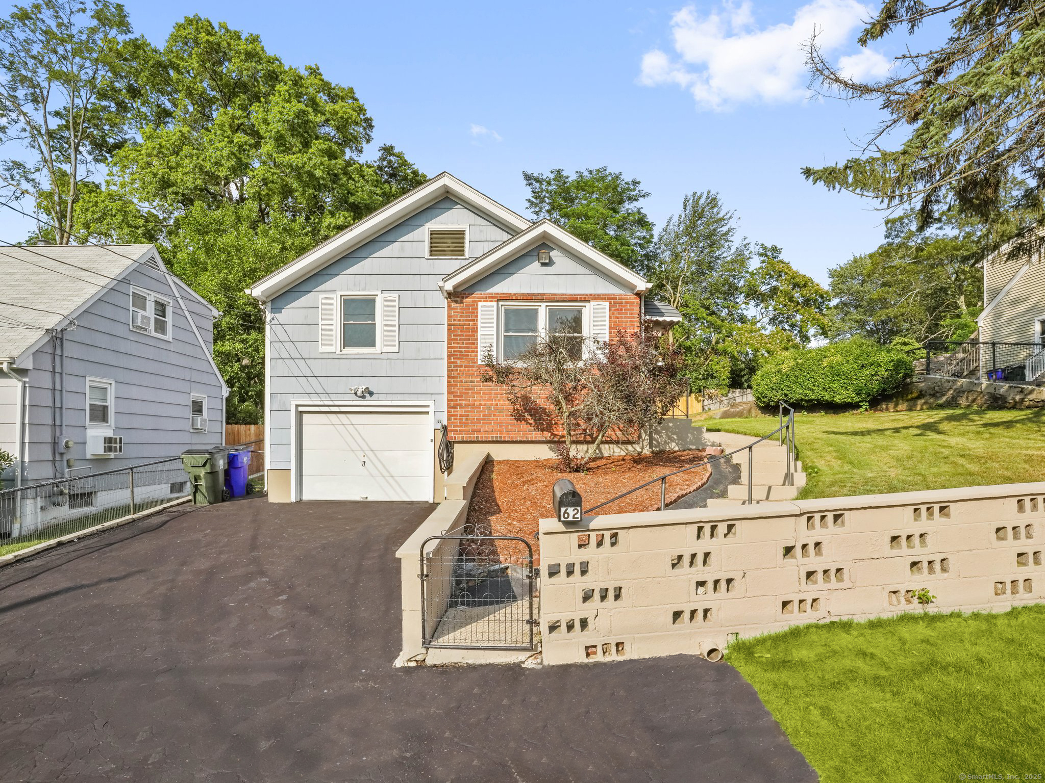 62 May Street Fairfield CT 06825