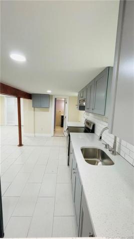 31 Brainerd Road Branford CT 06405