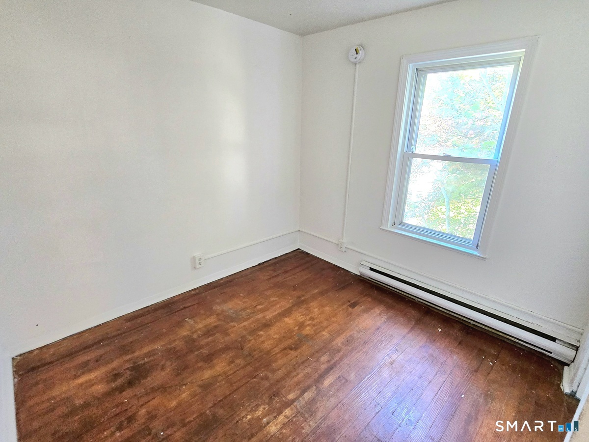 33 Olive Street Meriden CT 06450