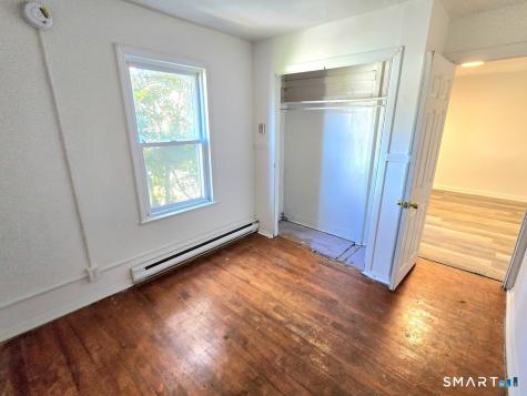 33 Olive Street Meriden CT 06450