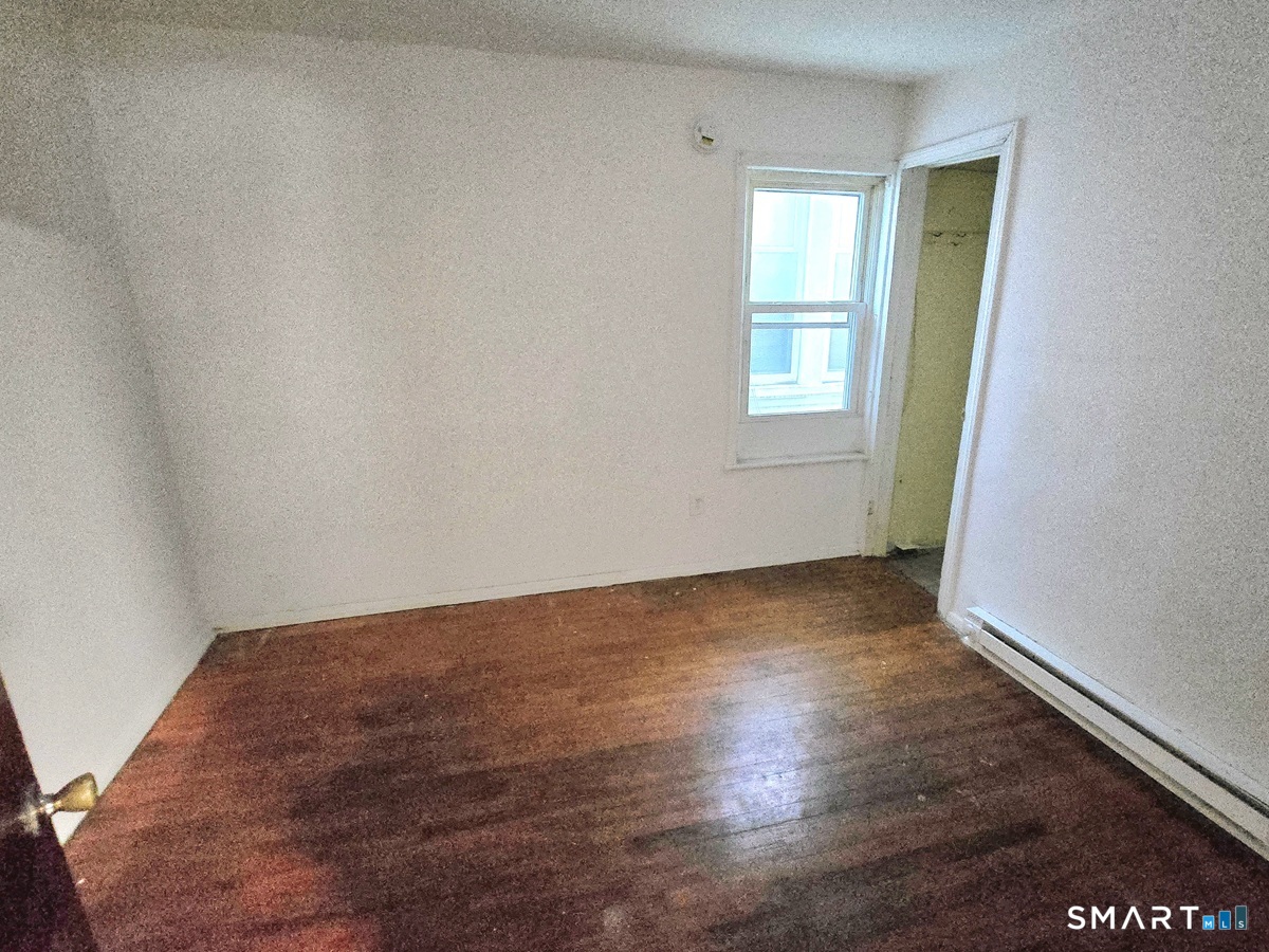 33 Olive Street Meriden CT 06450