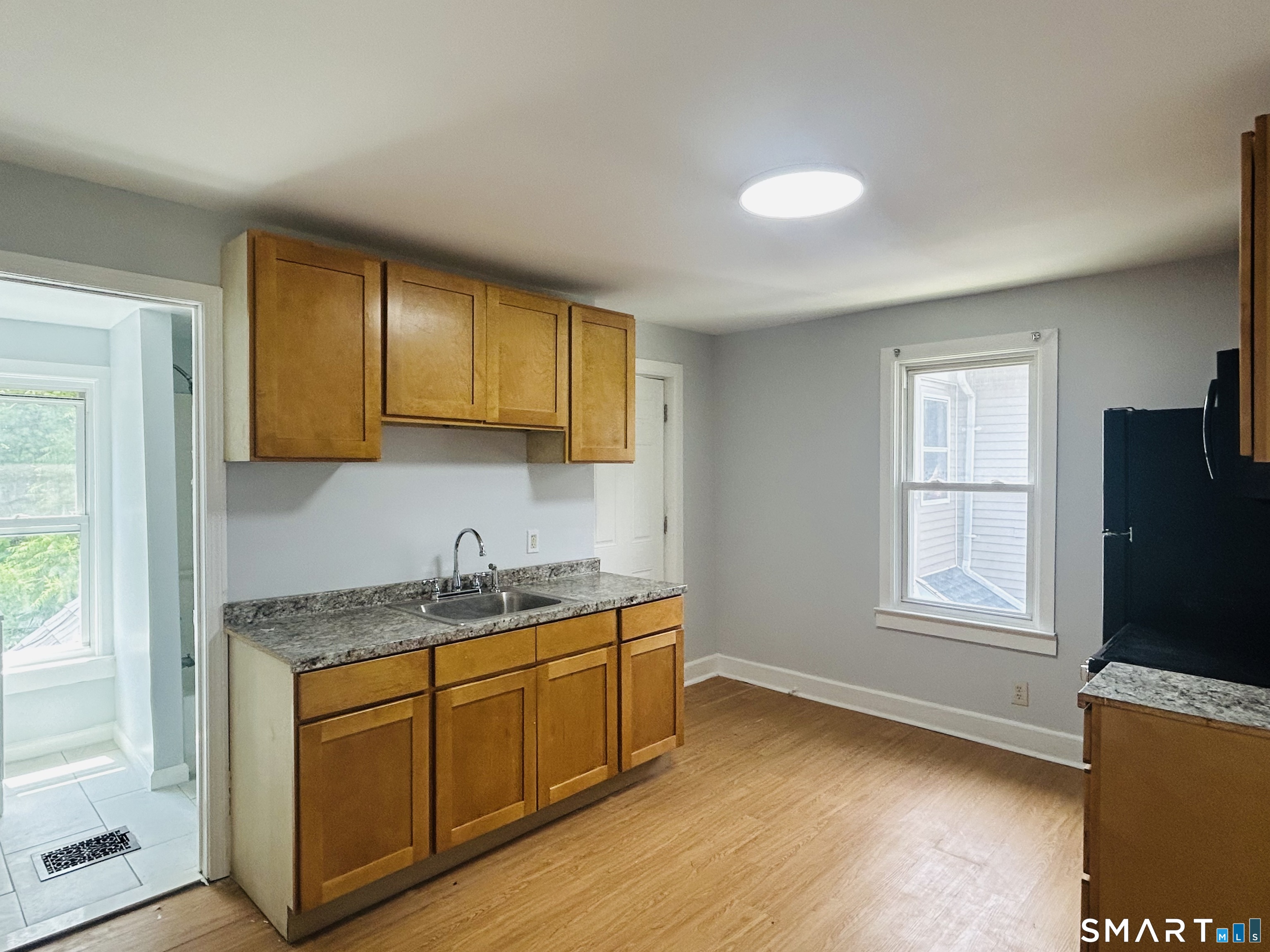 207 East Main Street Middletown CT 06457