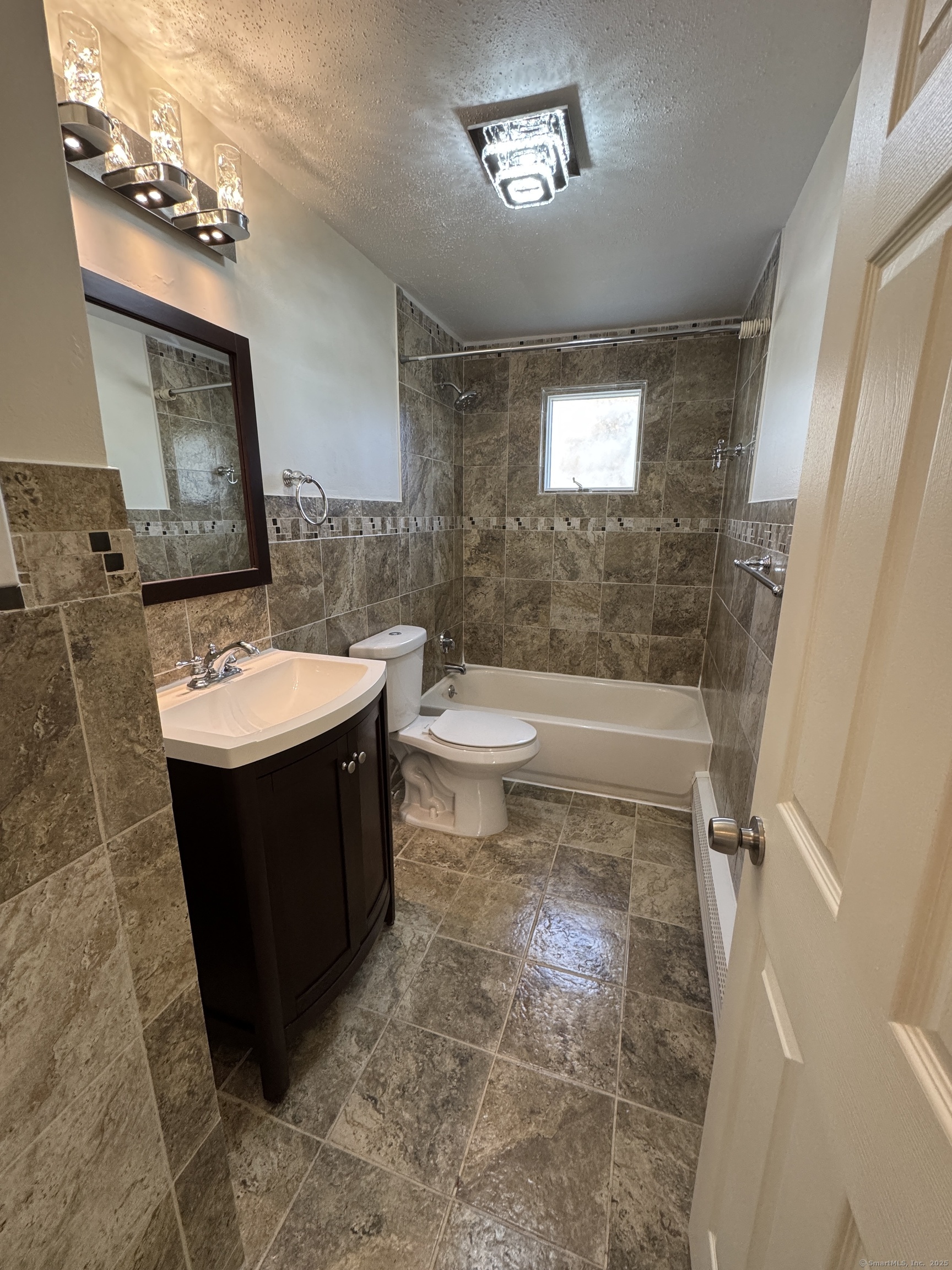 37 Elizabeth Ann Drive New Haven CT 06512