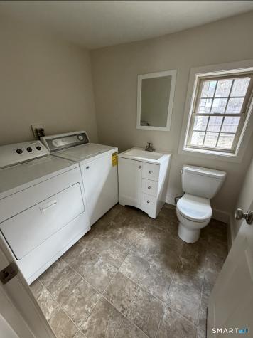 44 Main Street Essex CT 06409