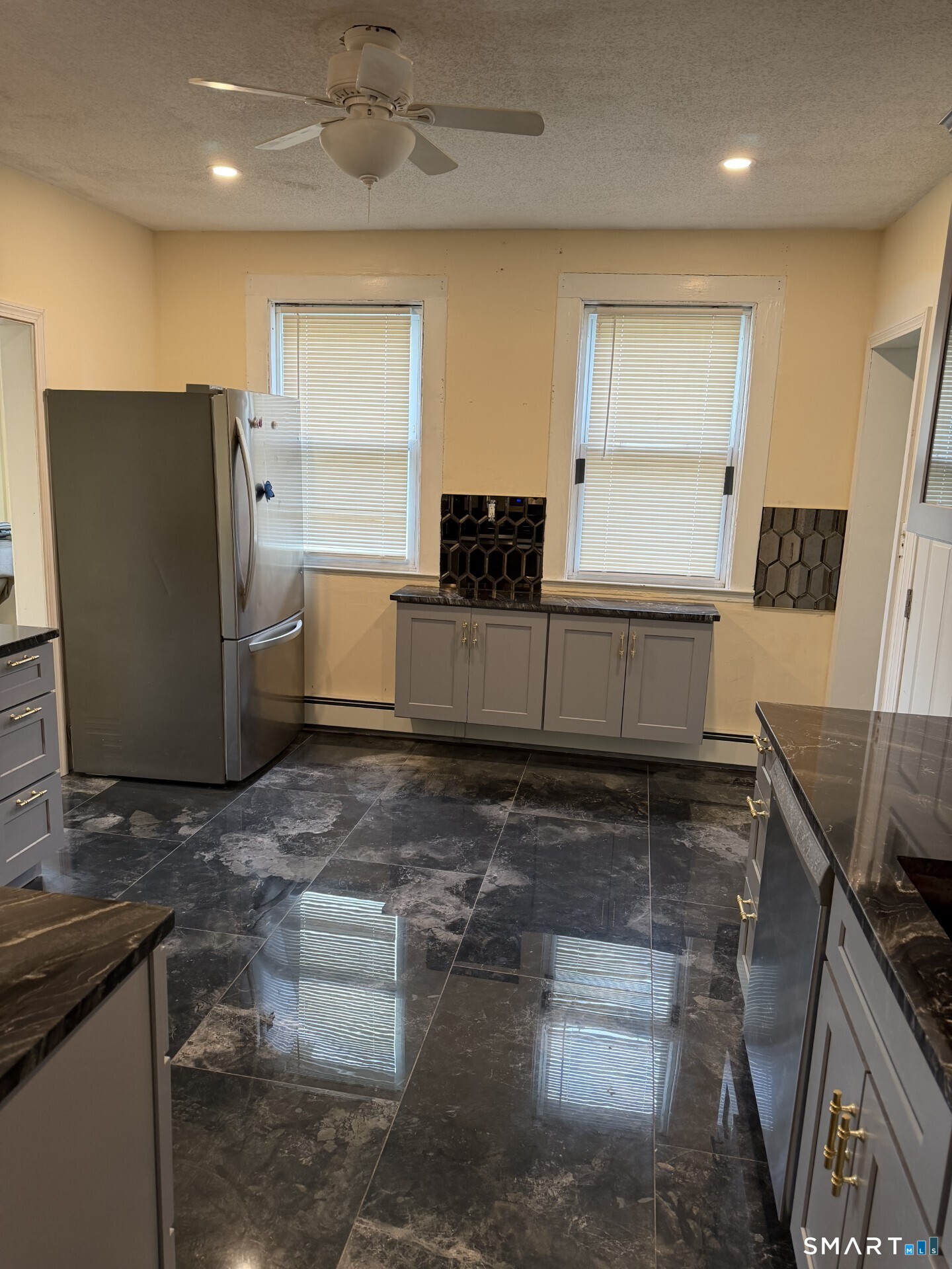 452 Hillside Avenue Hartford CT 06106
