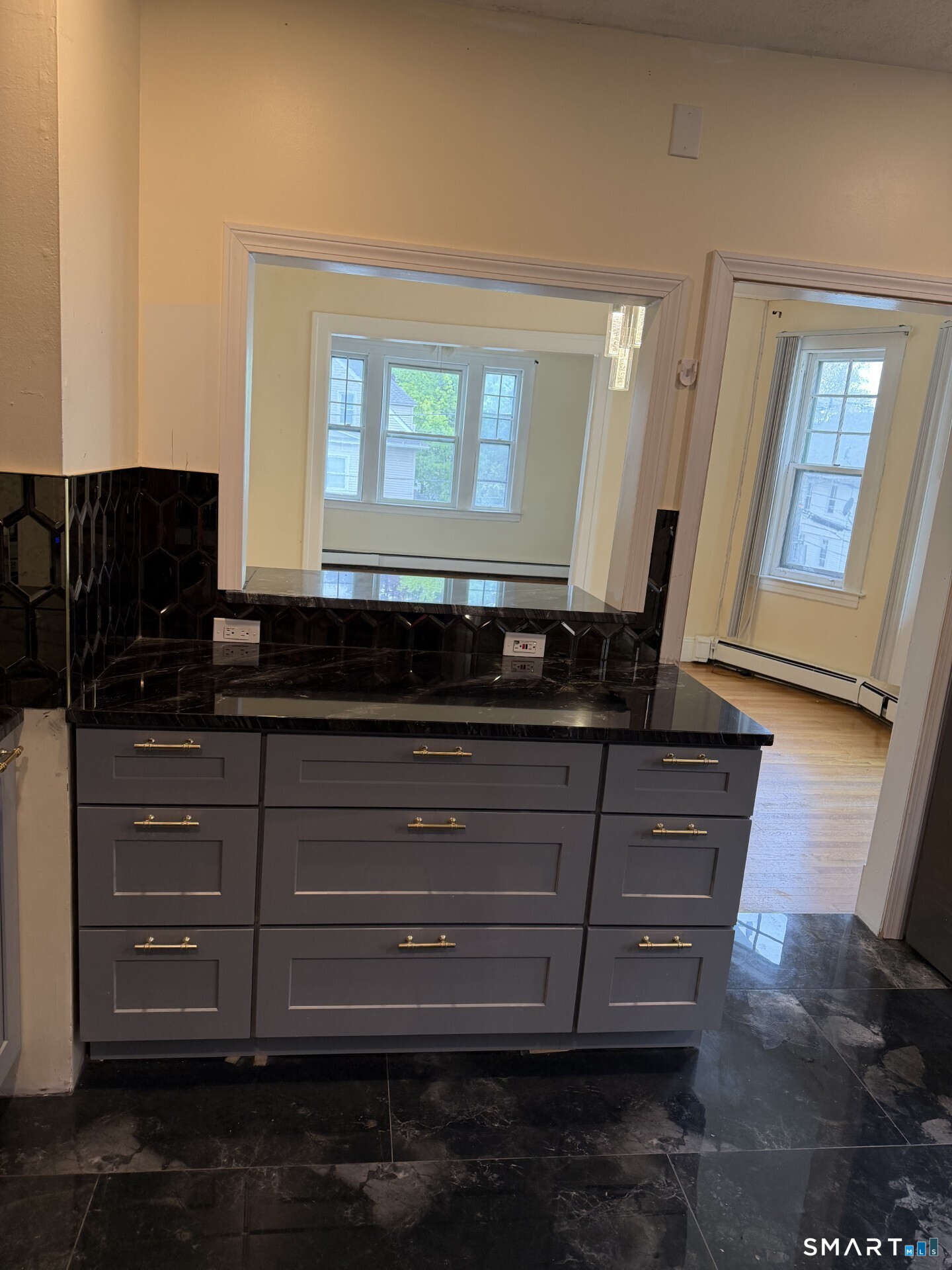 452 Hillside Avenue Hartford CT 06106