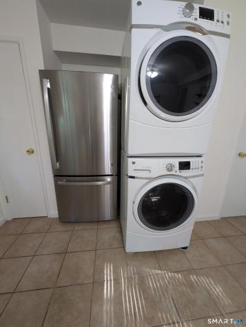 61 Dover Court Branford CT 06405