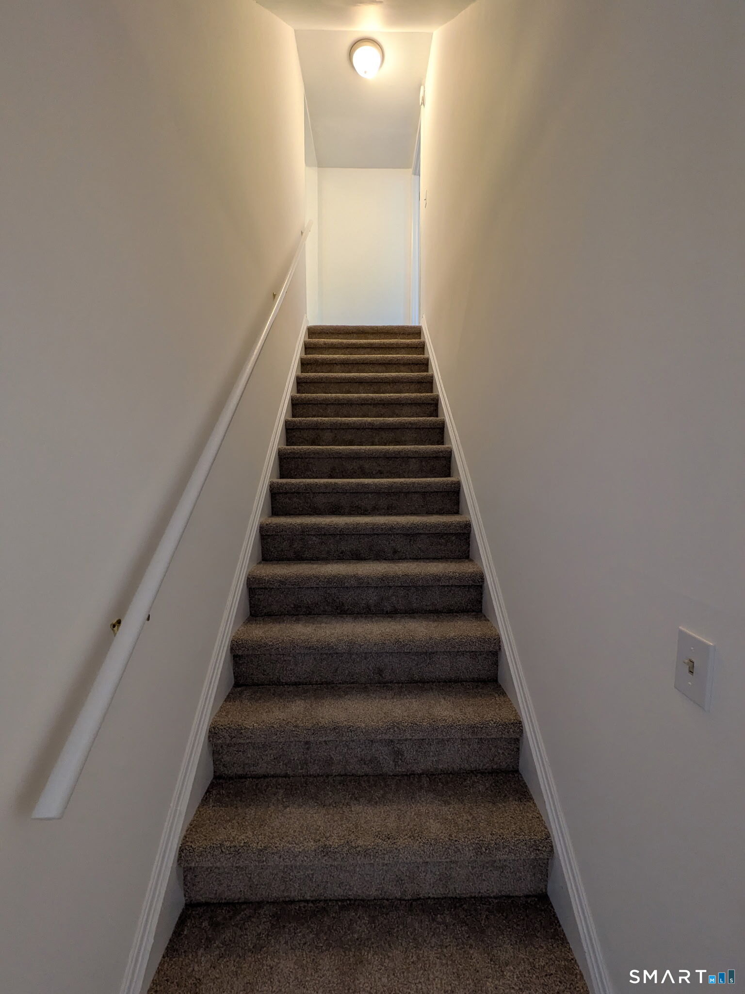 61 Dover Court Branford CT 06405