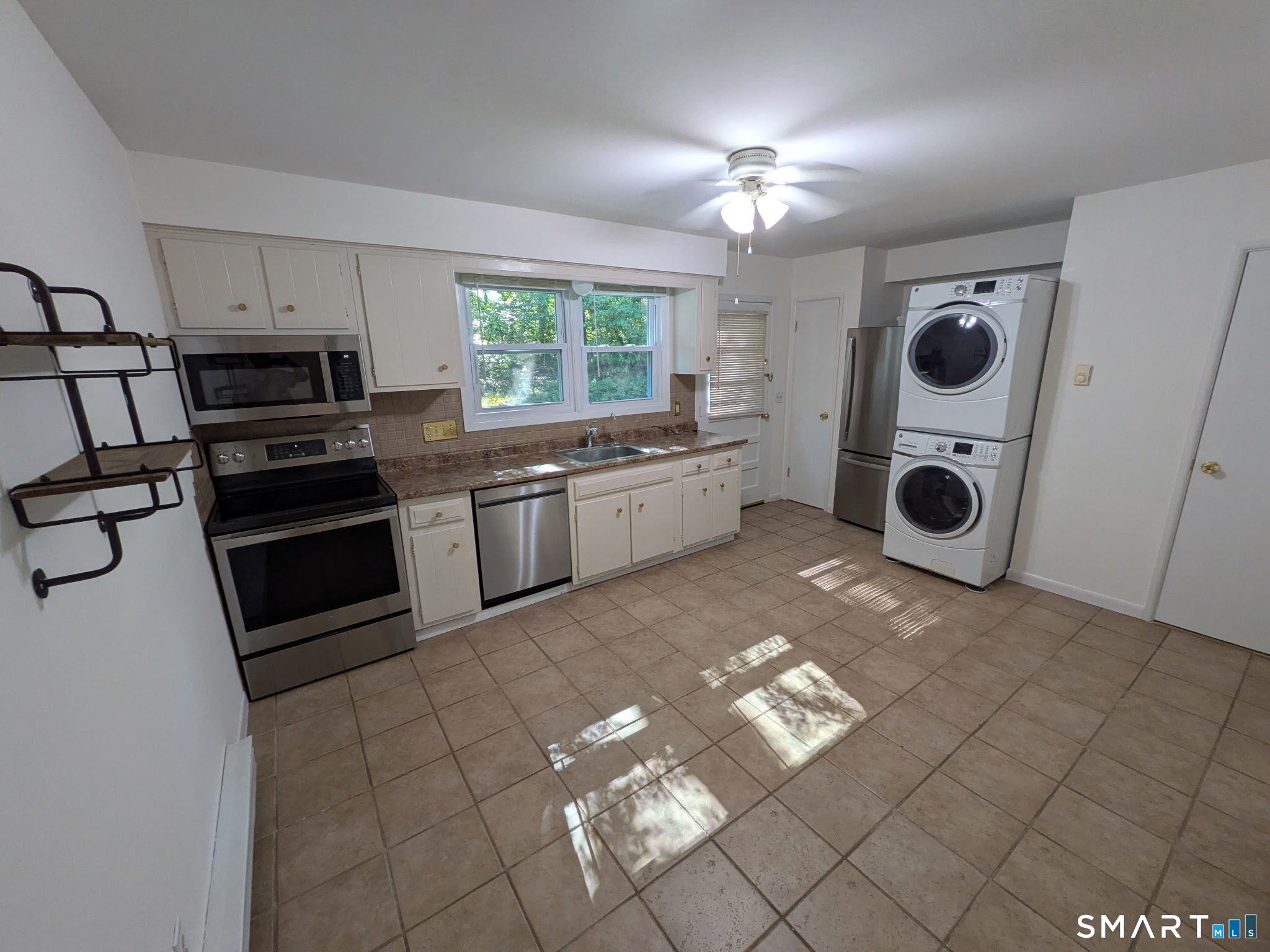 61 Dover Court Branford CT 06405