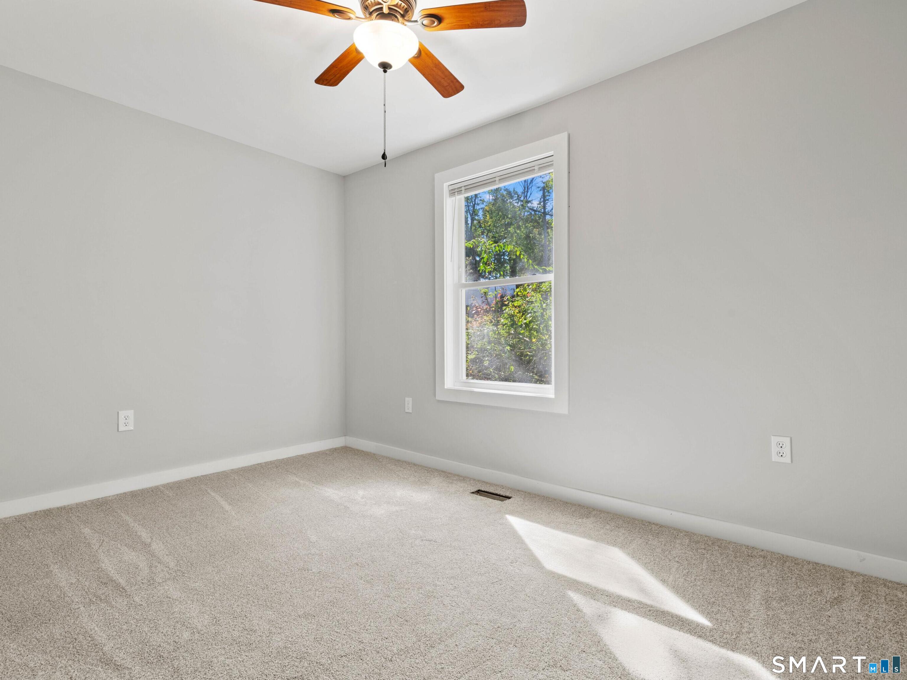 16 School Street New London CT 06320