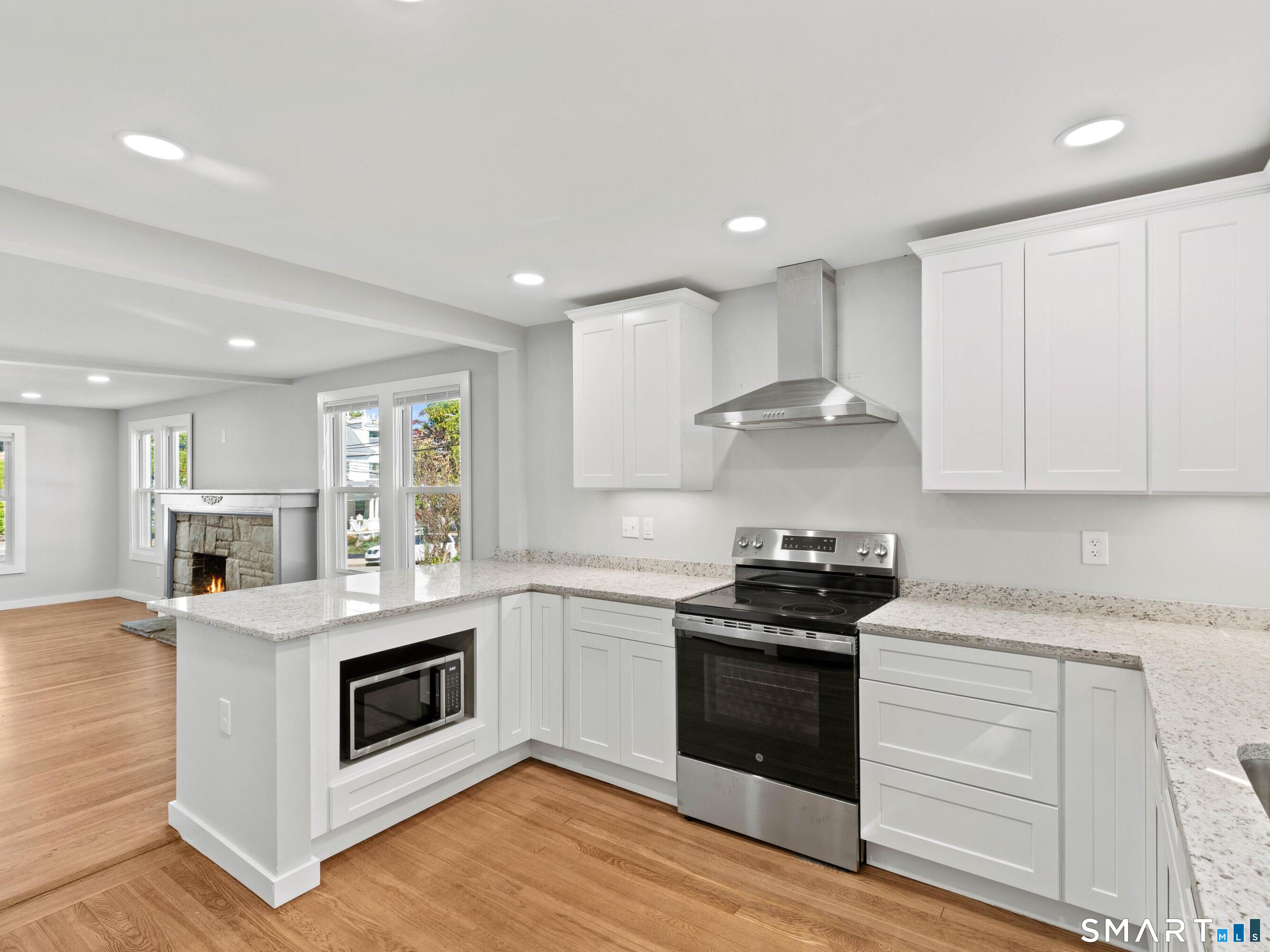 16 School Street New London CT 06320