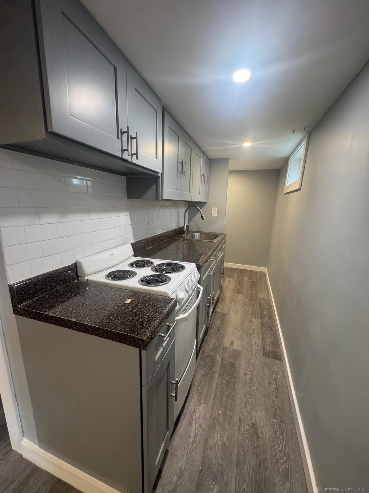223 Clermont Avenue Bridgeport CT 06610