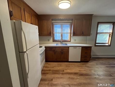 31 Divinity Street Bristol CT 06010