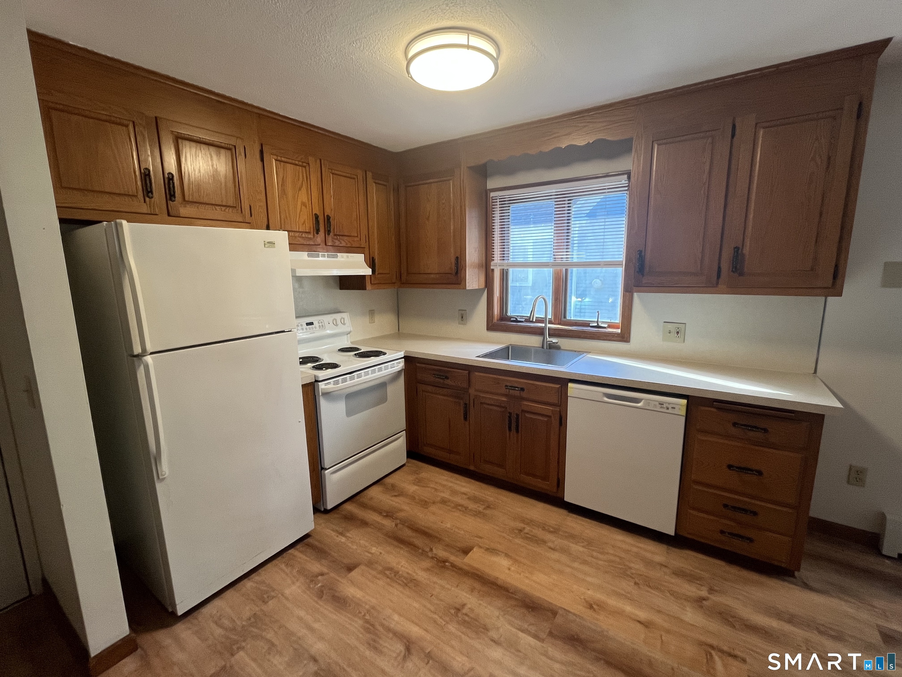 31 Divinity Street Bristol CT 06010