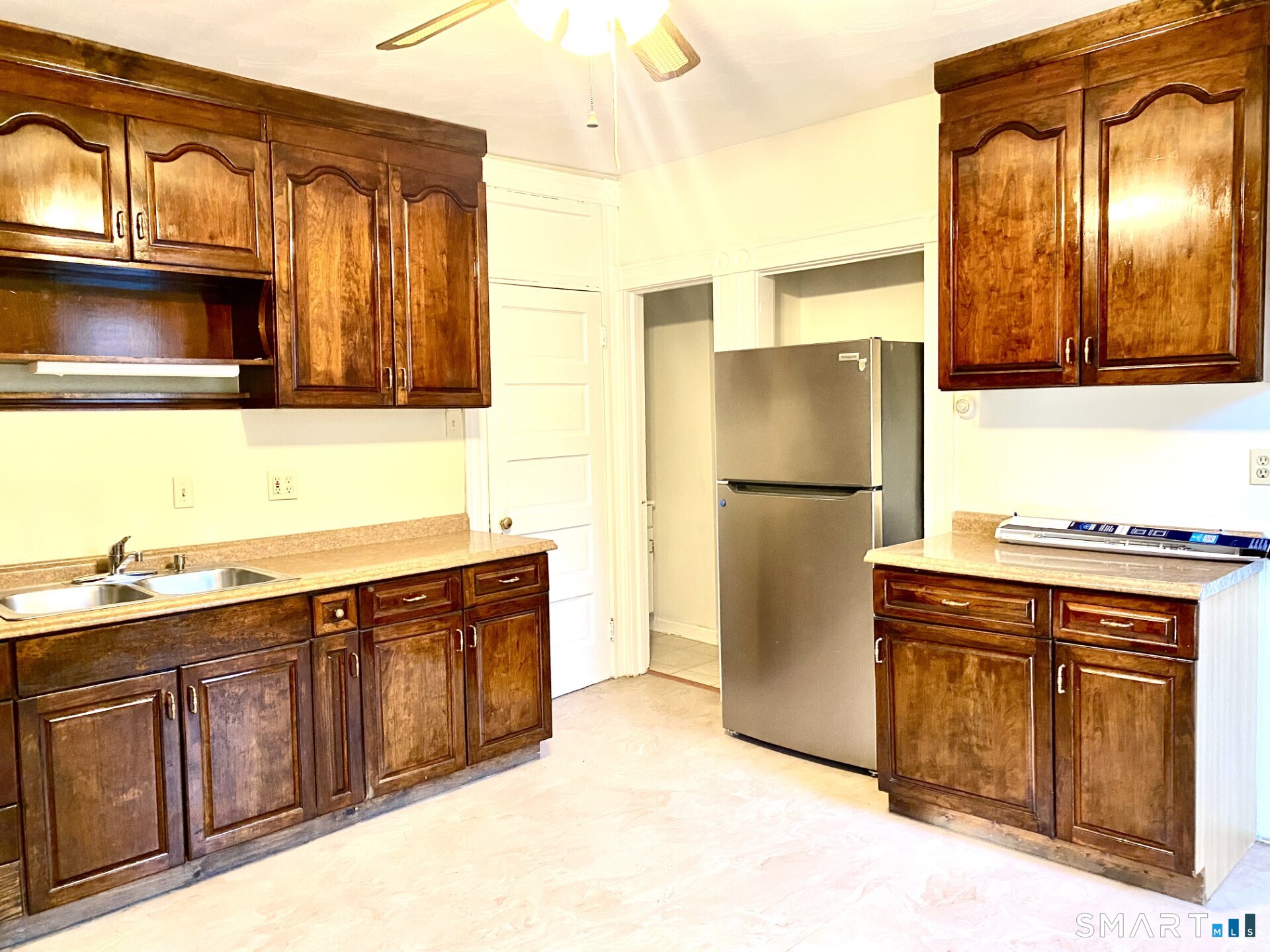 33 Smith Street New Britain CT 06053