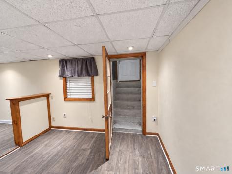112 Ochsner Place Bridgeport CT 06606
