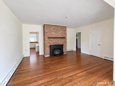 112 Ochsner Place Bridgeport CT 06606