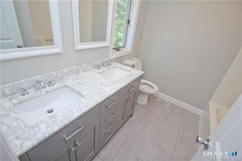 216 East Bass Lane Suffield CT 06078