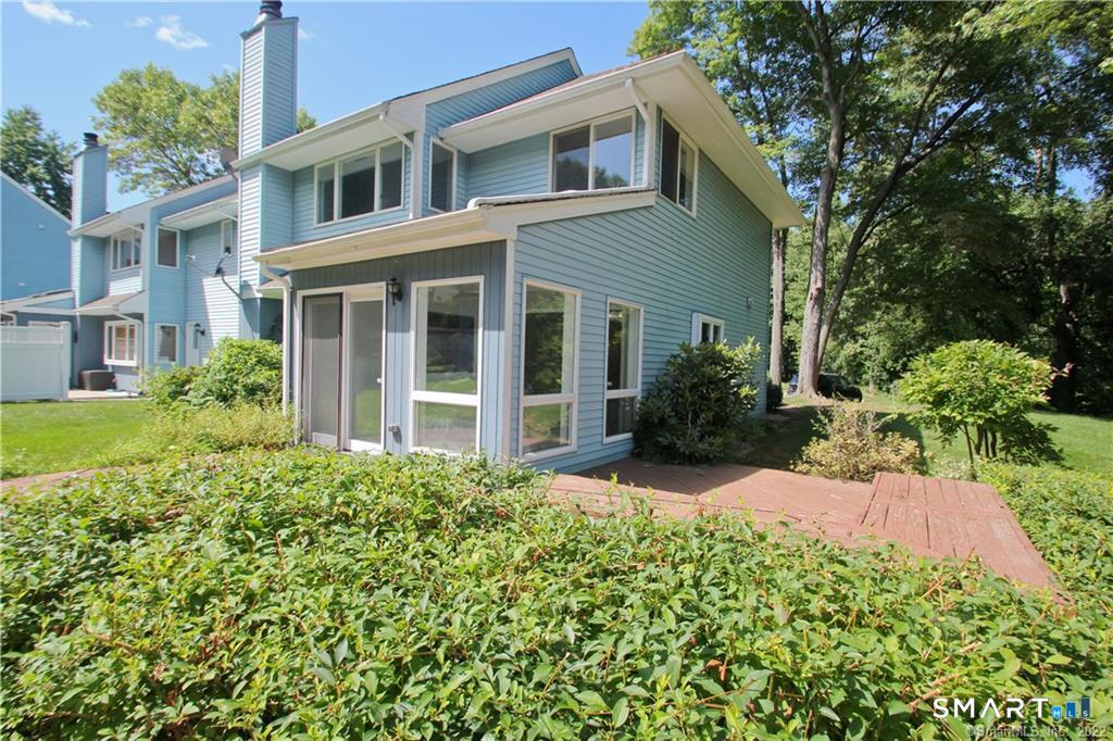 216 East Bass Lane Suffield CT 06078