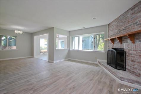 216 East Bass Lane Suffield CT 06078