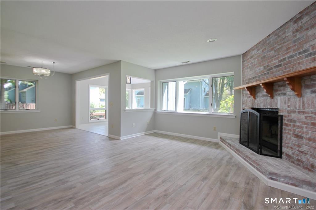 216 East Bass Lane Suffield CT 06078