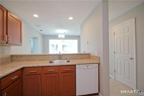 216 East Bass Lane Suffield CT 06078