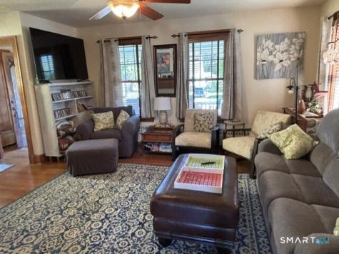 519 Montauk Avenue New London CT 06320