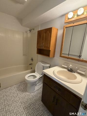 17 Farmington Avenue Plainville CT 06062