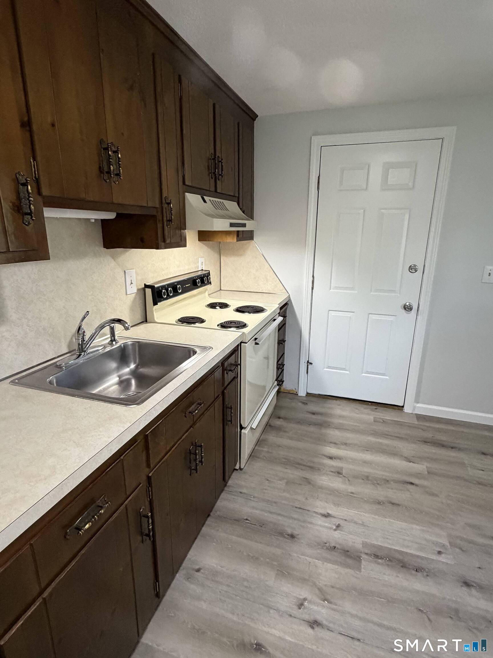 17 Farmington Avenue Plainville CT 06062