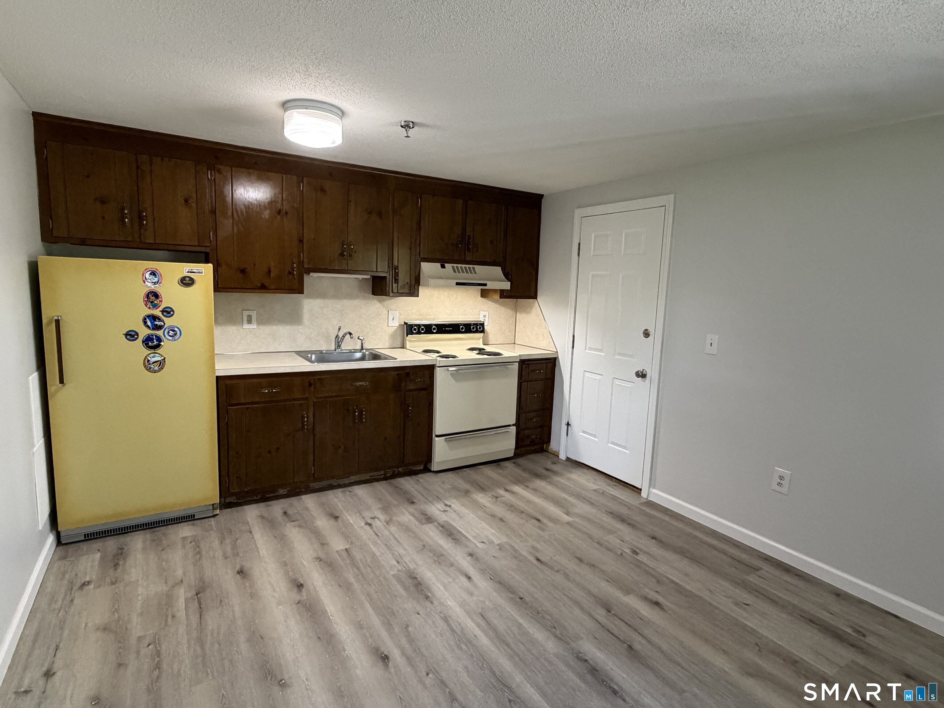 17 Farmington Avenue Plainville CT 06062
