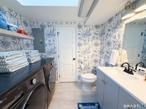 18 Field Court Milford CT 06460